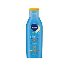 NIVEA SUN LATTE P&B.FP30 ML200